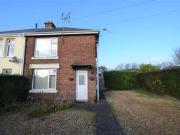 3 Bedrooms Semi detached house for rent in Hinchsliff...