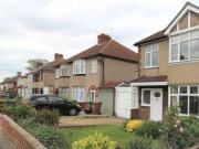 3 Bedrooms Semi detached house for rent in Huxley Road,...