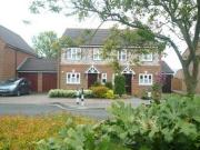 3 Bedrooms Semi detached house for rent in King George...