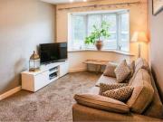3 Bedrooms Semi detached house for rent in Knights...