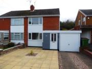 3 Bedrooms Semi detached house for rent in Linden...