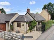 3 Bedrooms Semi detached house for rent in Main Street,...