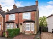 3 Bedrooms Semi detached house for rent in Manor Road,...