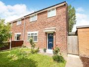 3 Bedrooms Semi detached house for rent in Matlock Road,...
