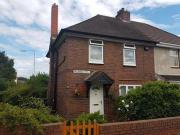 3 Bedrooms Semi detached house for rent in Molyneux...
