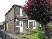 3 Bedrooms Semi detached house for rent in Moorside...