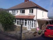 3 Bedrooms Semi detached house for rent in Nab Wood...