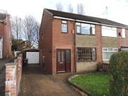 3 Bedrooms Semi detached house for rent in Oak Avenue,...