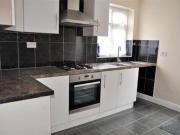 3 Bedrooms Semi detached house for rent in Oakleigh...