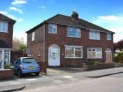 3 Bedrooms Semi detached house for rent in Overdale...