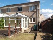 3 Bedrooms Semi detached house for rent in Royal Close,...
