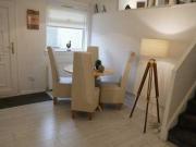 3 Bedrooms Semi detached house for rent in Skye Road,...