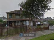 3 Bedrooms Semi detached house for rent in Southmere...