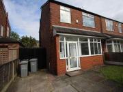 3 Bedrooms Semi detached house for rent in St. Georges...