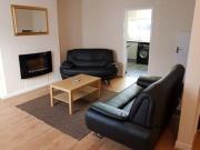 3 Bedrooms Semi detached house for rent in The...