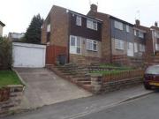 3 Bedrooms Semi detached house for rent in Throstle...