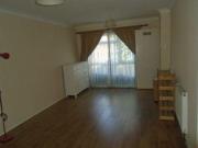 3 Bedrooms Semi detached house for rent in Trent Road,...