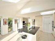 3 Bedrooms Semi detached house for rent in Upper Westby...