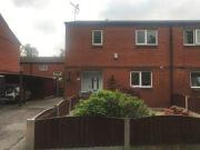 3 Bedrooms Semi detached house for rent in Whitworth...