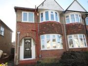 3 Bedrooms Semi detached house for rent in Willow Way,...