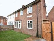 3 Bedrooms Semi detached house for sale in Abbey Drive,...