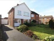 3 Bedrooms Semi detached house for sale in Alan Way,...