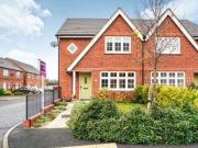 3 Bedrooms Semi detached house for sale in Arnhem Way,...