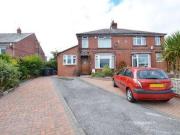 3 Bedrooms Semi detached house for sale in Barnsley...