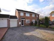 3 Bedrooms Semi detached house for sale in Bissley...