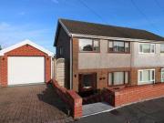 3 Bedrooms Semi detached house for sale in Brayley Road,...