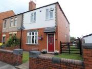3 Bedrooms Semi detached house for sale in Bromley...