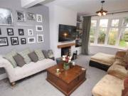 3 Bedrooms Semi detached house for sale in Camrose Ave,...