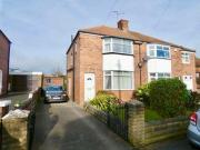 3 Bedrooms Semi detached house for sale in Casson Grove,...
