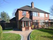 3 Bedrooms Semi detached house for sale in Chester...