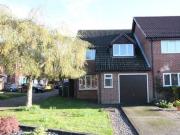 3 Bedrooms Semi detached house for sale in Conway Drive,...
