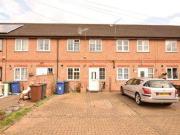 3 Bedrooms Semi detached house for sale in Crescent Way,...