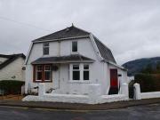 3 Bedrooms Semi detached house for sale in Cromlech...
