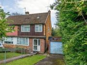 3 Bedrooms Semi detached house for sale in Deeds Grove,...