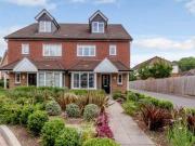 3 Bedrooms Semi detached house for sale in Dukes Drive,...