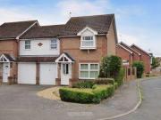 3 Bedrooms Semi detached house for sale in Edwards Way,...