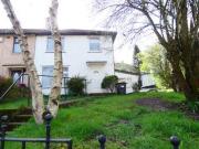 3 Bedrooms Semi detached house for sale in Foxstones...