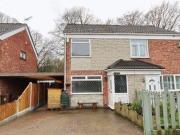 3 Bedrooms Semi detached house for sale in Frome Close,...