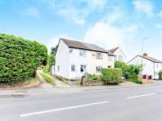3 Bedrooms Semi detached house for sale in Gloster...