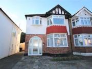 3 Bedrooms Semi detached house for sale in Gloucester...