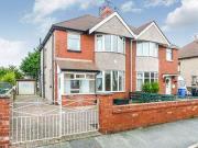 3 Bedrooms Semi detached house for sale in Handsworth...