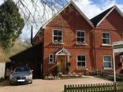 3 Bedrooms Semi detached house for sale in Hascombe,...