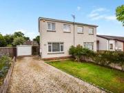 3 Bedrooms Semi detached house for sale in Hawick Drive,...