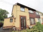 3 Bedrooms Semi detached house for sale in Hawthorns...