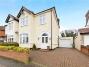 3 Bedrooms Semi detached house for sale in Highview...