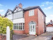 3 Bedrooms Semi detached house for sale in Kenelyn...